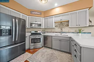 561 Loch Lomond Way, Fairfield, CA 94534 - Photo 10
