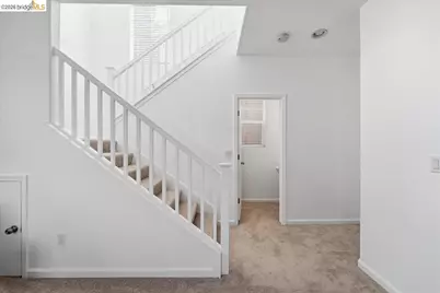 1260 Halsey St, Vallejo, CA 94590 - Photo 8