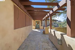 11 Drury Ct, Berkeley, CA 94705 - Photo 2