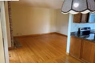 8781 Mountain Blvd, Oakland, CA 94605 - Photo 2
