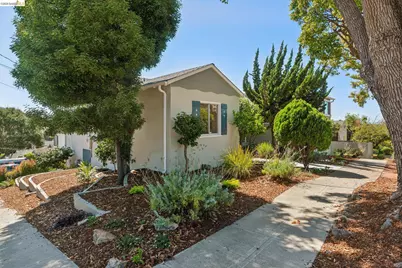 5718 Burlingame Ave, Richmond, CA 94804 - Photo 2
