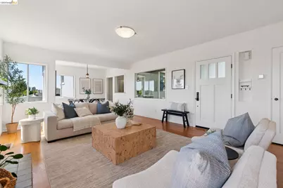 5718 Burlingame Ave, Richmond, CA 94804 - Photo 8
