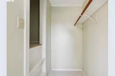 2328 Bartlett St, Oakland, CA 94601 - Photo 26