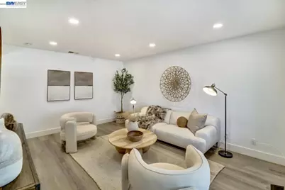 2362 Renfield Way, San Jose, CA 95148 - Photo 4