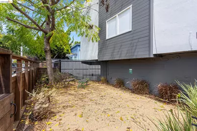 2425 Grant St, Berkeley, CA 94703 - Photo 24