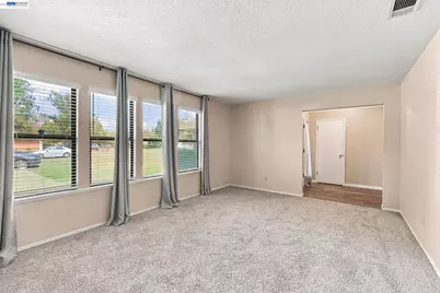 2870 Smoke Tree Cir, Stockton, CA 95209 - Photo 14