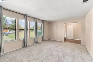 2870 Smoke Tree Cir, Stockton, CA 95209 - Photo 14
