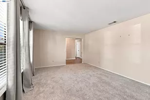 2870 Smoke Tree Cir, Stockton, CA 95209 - Photo 34