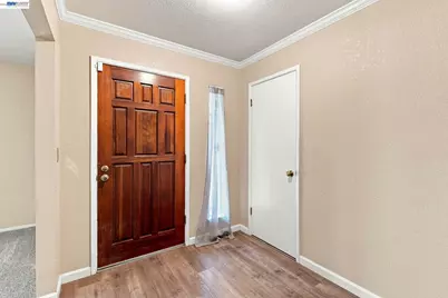 2870 Smoke Tree Cir, Stockton, CA 95209 - Photo 6