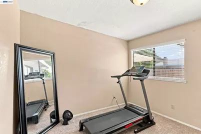 2870 Smoke Tree Cir, Stockton, CA 95209 - Photo 16
