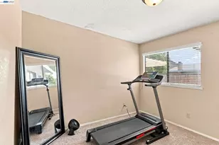 2870 Smoke Tree Cir, Stockton, CA 95209 - Photo 16