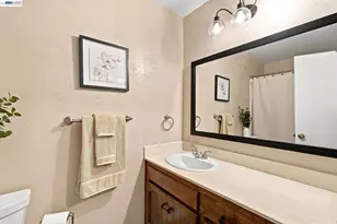 2870 Smoke Tree Cir, Stockton, CA 95209 - Photo 26