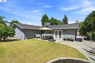 2870 Smoke Tree Cir, Stockton, CA 95209 - Photo 42