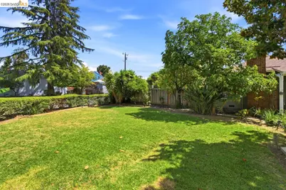209 Fleming Ave, Vallejo, CA 94590 - Photo 6