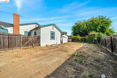 3742 Walnut Ave, Concord, CA 94519 - Photo 38