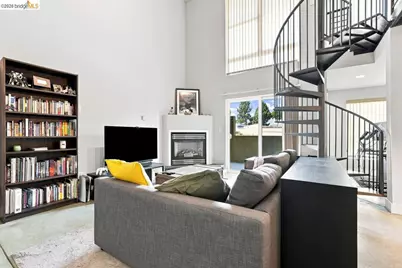 675 8th St #3, Oakland, CA 94607 - Photo 12