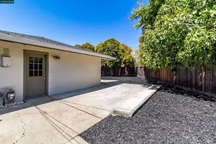 1593 Mendocino Dr, Concord, CA 94521 - Photo 36