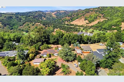 4618 Ewing Rd, Castro Valley, CA 94546 - Photo 30