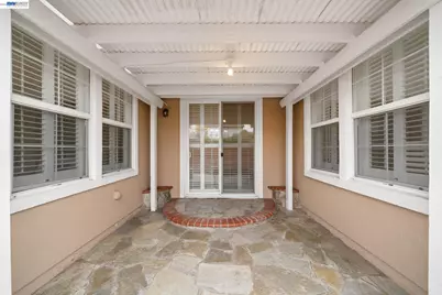 2793 Sunset Dune Way, Hayward, CA 94545 - Photo 2