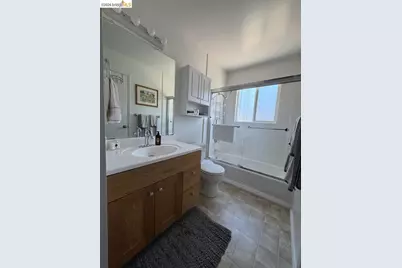 631 Sherree Ct, Martinez, CA 94553 - Photo 12