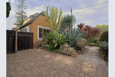 574 Broadmoor Blvd, San Leandro, CA 94577 - Photo 48