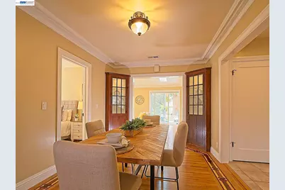 574 Broadmoor Blvd, San Leandro, CA 94577 - Photo 12