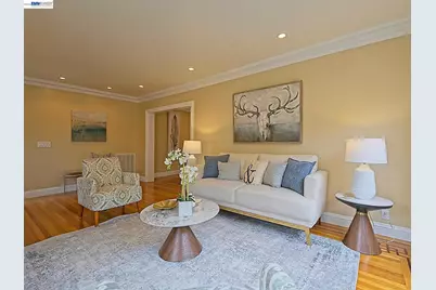 574 Broadmoor Blvd, San Leandro, CA 94577 - Photo 4