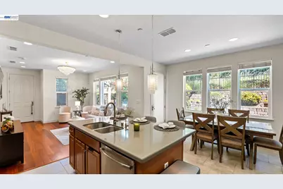 3207 Vittoria Loop, Dublin, CA 94568 - Photo 8