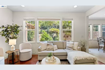 3207 Vittoria Loop, Dublin, CA 94568 - Photo 2