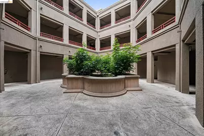 200 Caldecott Ln #308, Oakland, CA 94618 - Photo 42