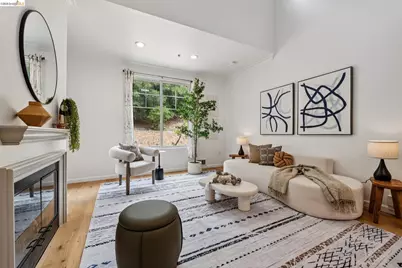 200 Caldecott Ln #308, Oakland, CA 94618 - Photo 4