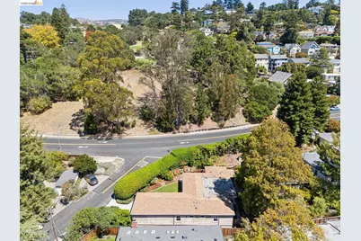 66 Arlington Court, Kensington, CA 94707 - Photo 88