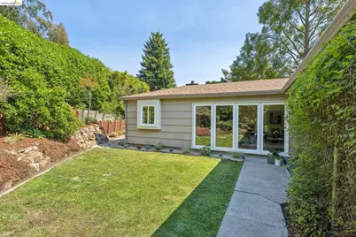66 Arlington Court, Kensington, CA 94707 - Photo 2