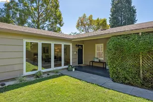66 Arlington Ct, Kensington, CA 94707 - Photo 6