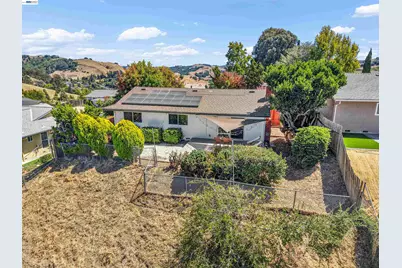 2547 Silvercrest Ct, Pinole, CA 94564 - Photo 58