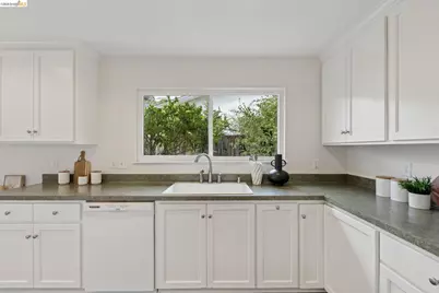 5791 Olinda Rd, El Sobrante, CA 94803 - Photo 18