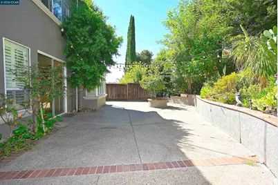 2287 Flagstone Way, Concord, CA 94521 - Photo 42