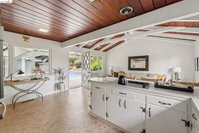 13474 Skyline Blvd, Oakland, CA 94619 - Photo 26