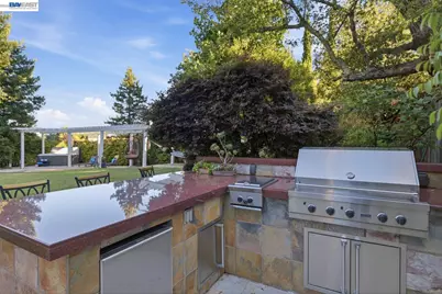 934 Wilmington Way, Redwood City, CA 94062 - Photo 74