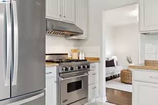 3051 Parker Ave, Oakland, CA 94605 - Photo 10