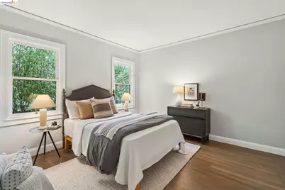 1115 Harvard Rd, Piedmont, CA 94610 - Photo 18