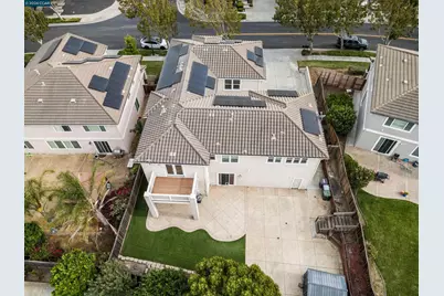 4990 Ridgefield Cir, Fairfield, CA 94534 - Photo 2