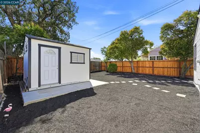 3076 Stevenson St, Pittsburg, CA 94565 - Photo 10