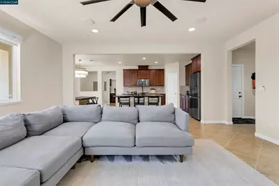2421 Talaria Dr, Oakley, CA 94561 - Photo 8