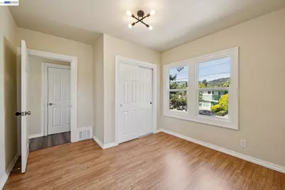 6031 Camden St, Oakland, CA 94605 - Photo 36