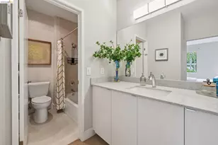 45 Schooner Ct, Richmond, CA 94804 - Photo 16