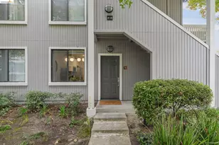 45 Schooner Ct, Richmond, CA 94804 - Photo 2
