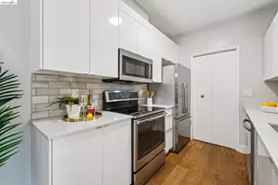 45 Schooner Ct, Richmond, CA 94804 - Photo 10