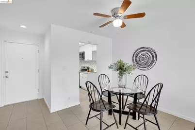 1300 Trembath Ln, Antioch, CA 94509 - Photo 16