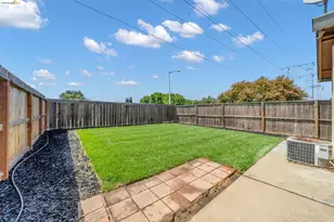 1300 Trembath Ln, Antioch, CA 94509 - Photo 22